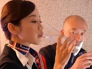 Những cô hàng xóm đáng yêu